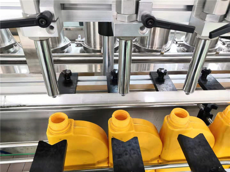 LDP बोतल रासायनिक भरने की मशीन